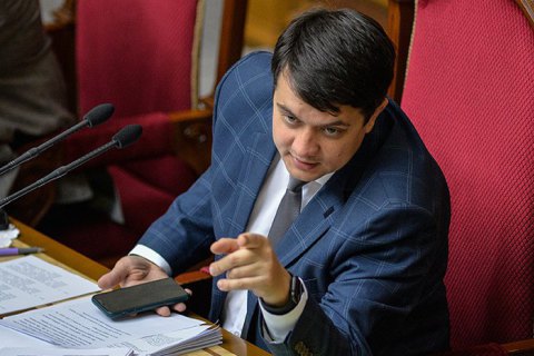 Разумков задекларировал 1,3 млн грн дохода