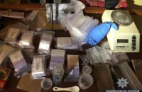 Киевлянин организовал нарколабораторию с миллионным доходом на съемной квартире
