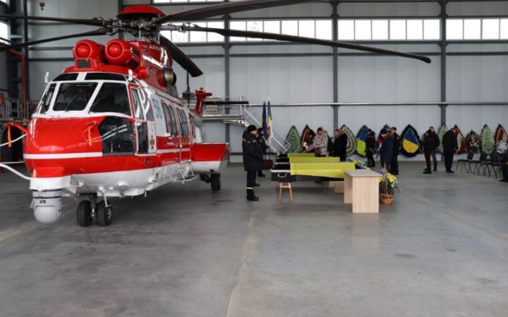 У Ніжині попрощалися із пілотами-рятувальниками, які загинули у Броварах