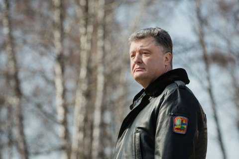 Transparency призвала Порошенко подать электронную декларацию