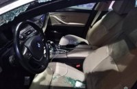 Трое неизвестных похитили 4 млн гривен из автомобиля на АЗС в Соломенском районе