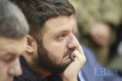 Суд наложил арест на акции сына Авакова