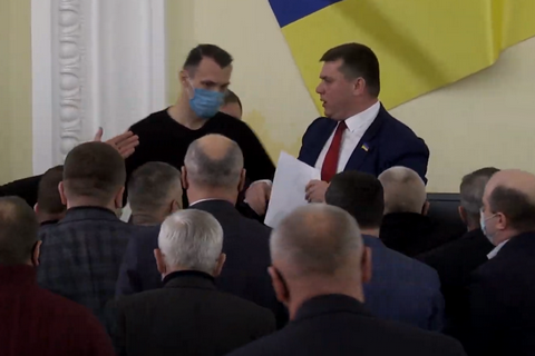 Соратника Медведчука прогнали с трибуны Харьковского горсовета