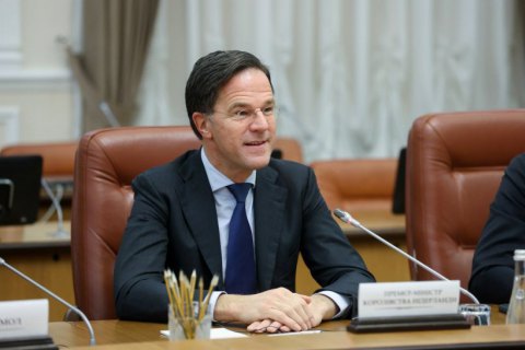 Премьер Нидерландов предложил убежище украинцам, бегущим от вторжения России 