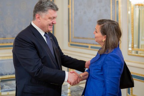 Нуланд встретилась с Порошенко (обновлено)