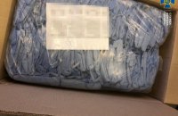 СБУ попередила вивезення з України майже 40 тис. медичних халатів