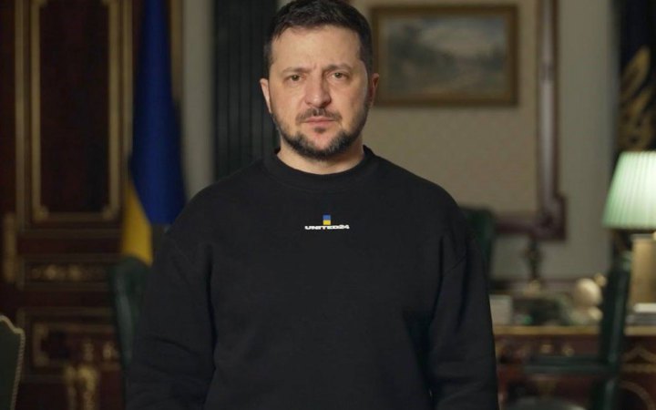 Макрон марнує час, розглядаючи можливість діалогу з Росією, – Зеленський
