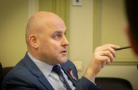 Прем'єр Латвії вимагає заборонити видачу росіянам віз Євросоюзу