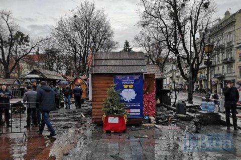 Львовский горсовет позволил возобновить работу ярмарки, где накануне взорвался газ