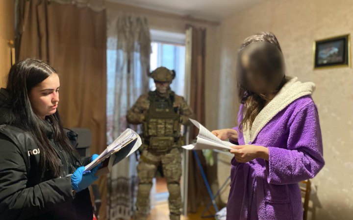 Поліція Київщини затримала жінку за підозрою у серії отруєнь із загиблим