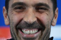 "ПСЖ" предложил 40-летнему Буффону четырехлетний контракт, - СМИ