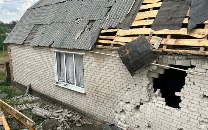 Окупанти обстріляли село на Харківщині, пошкоджені два будинки