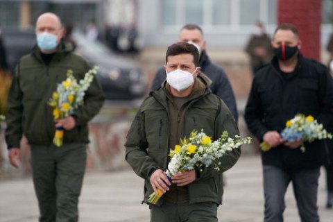 Зеленский и Шмыгаль посетили Чернобыльскую зону