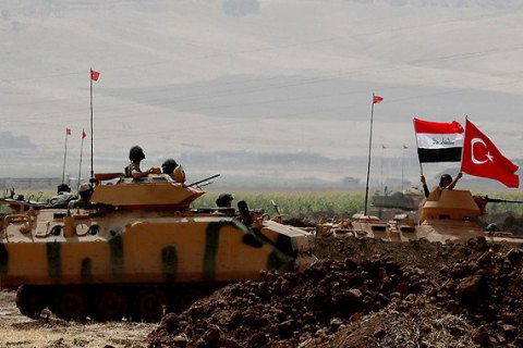 Из-за турецких обстрелов в Сирии пострадал древний храм