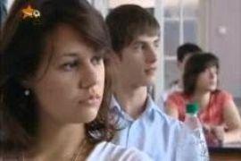 Сегодня выпускники начинают сдавать тесты 