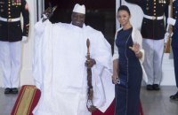 Правивший 22 года президент Гамбии проиграл выборы