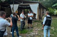 Посадовця київського Гідропарку підозрюють в отриманні 1,5 млн грн хабаря за проведення заходів на його території