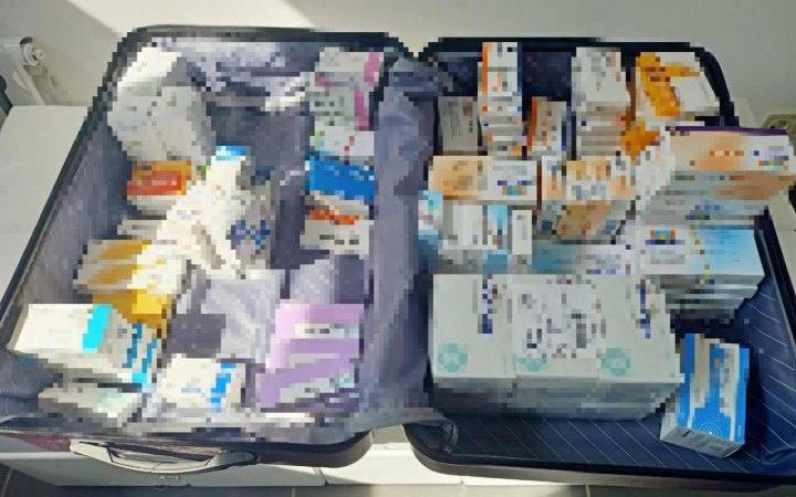 Викрили мережу київських аптек, які продавали нелегальні російські ліки