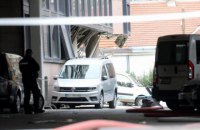 У Белграді біля телецентру стався вибух, загинула людина