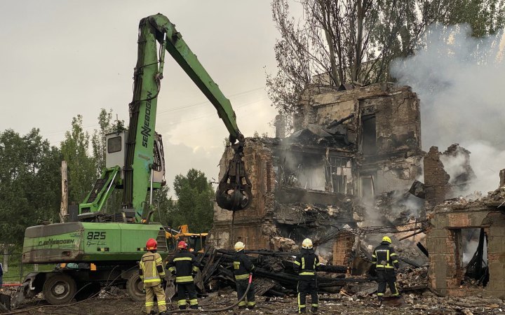 У Дніпрі завершили розбір завалів медзакладу. Відомо про 32 потерпілих і двох загиблих 