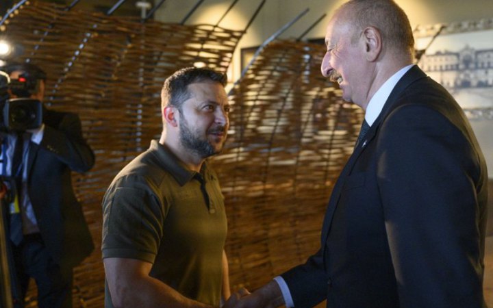 Зеленський привітав Алієва з п'ятою перемогою на президентських виборах