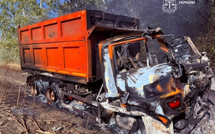 На Харківщині російський дрон атакував вантажівку: є загиблий та поранений