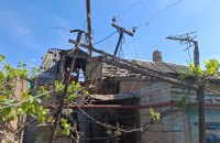 Обстріли Дніпропетровщини: ворог атакував Нікопольщину дронами і бив з артилерії