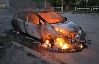 У Херсоні росіяни атакували дроном цивільне авто: загинула жінка, ще двох людей поранено