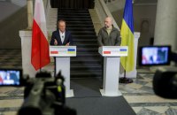 Шмигаль обговорив з Туском ситуацію на українсько-польському кордоні