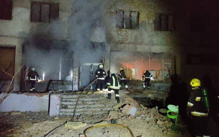 У Харкові балістика влучила поряд з медичним закладом