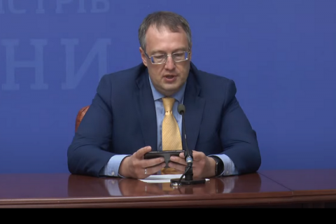 МВС запропонувало забирати права у злісних порушників ПДР