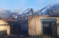 ​Росіяни атакували Нікопольський район Дніпропетровщини дронами і важкою артилерією
