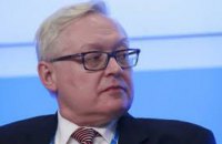 Росія заявила про готовність "бомбити" кораблі, що "вторгуються"