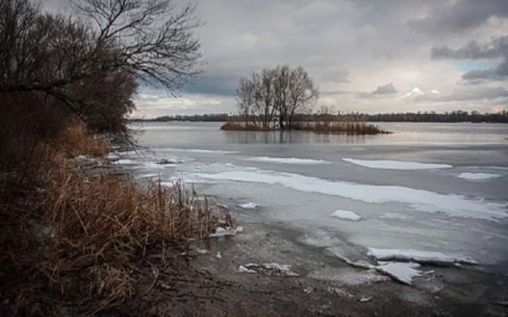 На Черкащині заборонили ловити рибу біля дамби водосховища