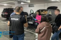 Заступницю мера Дніпра та підрядника підозрюють у заволодінні майже 1 млн грн під час ремонту школи 