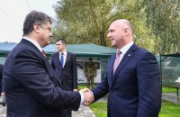 ​Порошенко встретился с премьером Молдовы на границе 