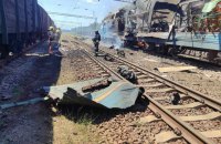 Ворог вдарив по локомотиву та пасажирських вагонах на Запоріжжі