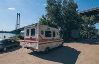Подвыпивший парень прыгнул с Южного моста в Киеве и утонул