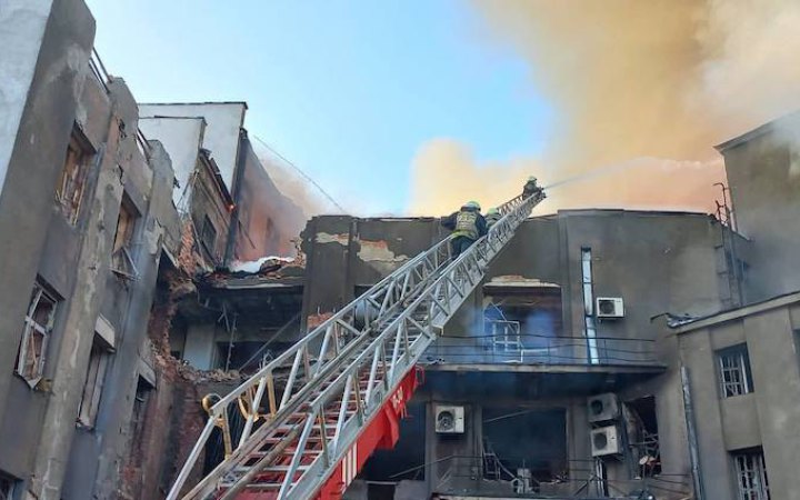 Обстріл гуртожитку в Харкові: кількість загиблих сягнула 18 осіб, - міськрада