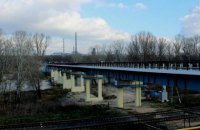 В Луганской области восстановили взорванный боевиками мост между Северодонецком и Лисичанском