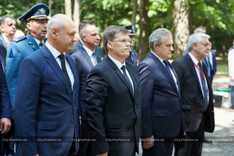 Розенко: врагам Украины и Польши рано открывать шампанское