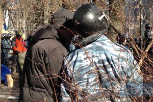 ГПУ затримала тітушку за вивезення зброї зі складів МВС під час Майдану