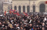 Опозиція Вірменії оголосила загальнонаціональний страйк