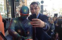 В центре Киева открыли скульптуру с Wi-Fi 
