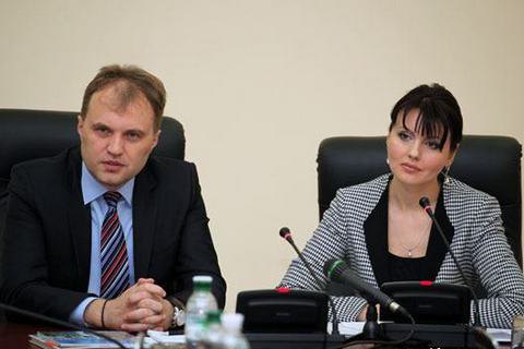 Президент Приднестровья женится на главе МИД непризнанной республики