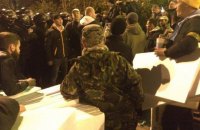 В палаточном городке остается около тысячи человек