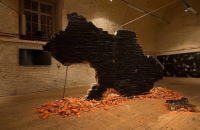 Время надежд, время безнадежности: арт-итоги десятых 