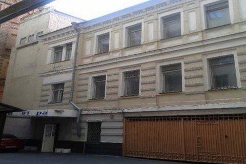 Суд зняв арешт з будинку в центрі Києві, який хоче приватизувати Володимир Кличко