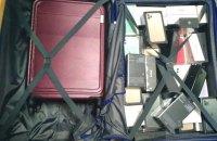 В аэропорту "Борисполь" забыли багаж с телефонами и наушниками на сумму 1,8 млн грн
