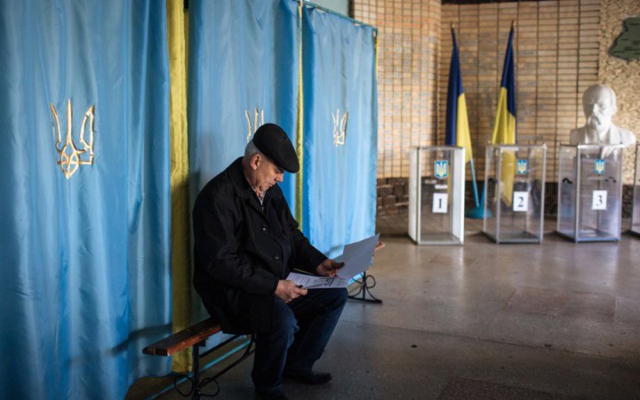 Зеленський: ми готові спробувати провести вибори під час припинення вогню